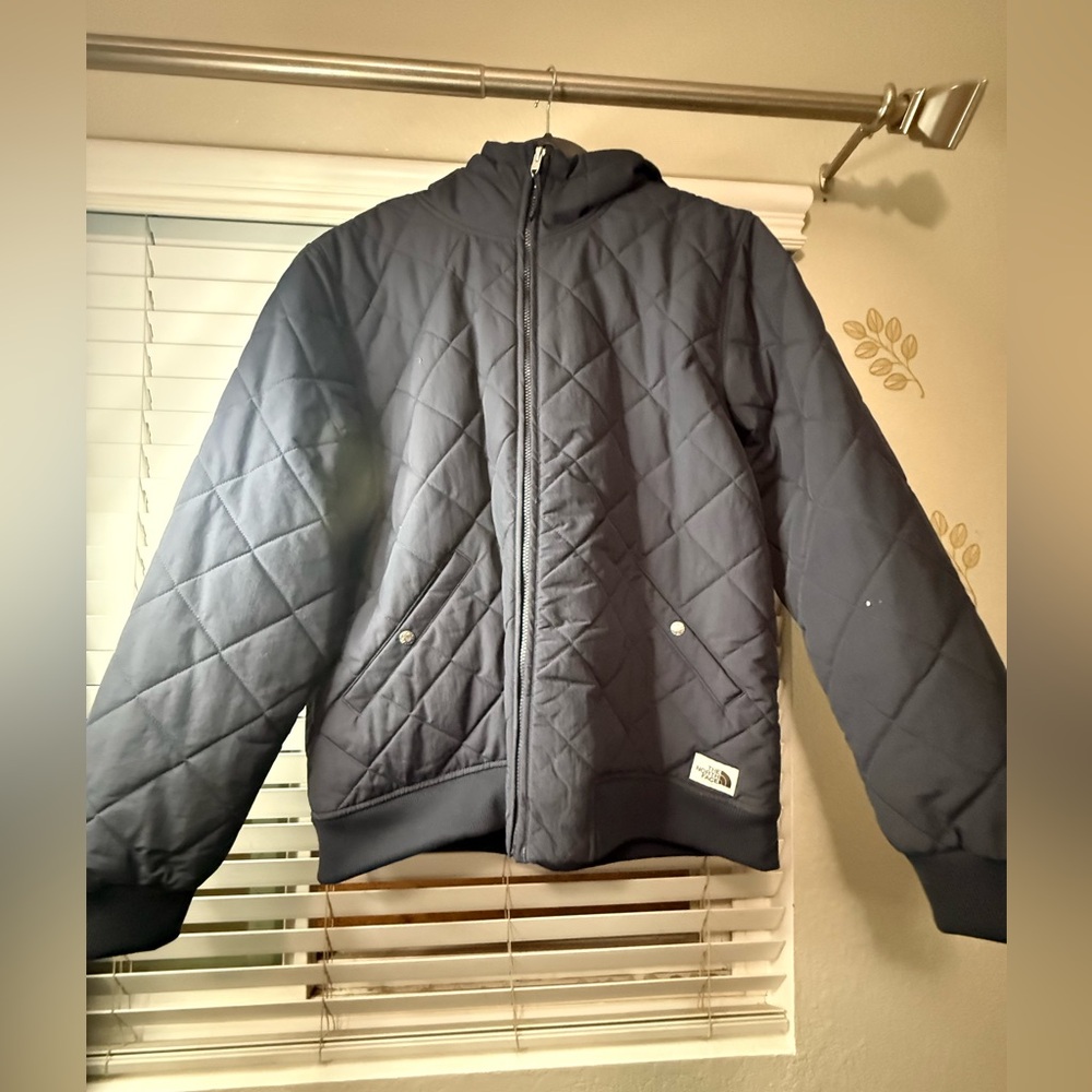 The North Face Men's Dark Gray Quilted Puffer Jacket